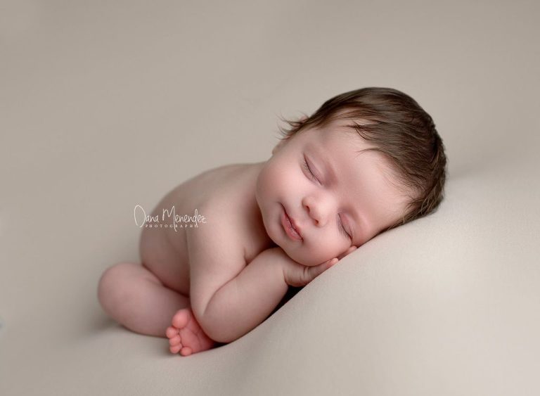 newborn photography Okotoks, AB