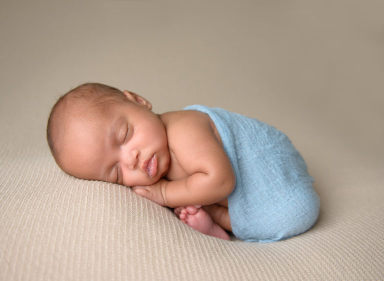newborn photographer the colony tx