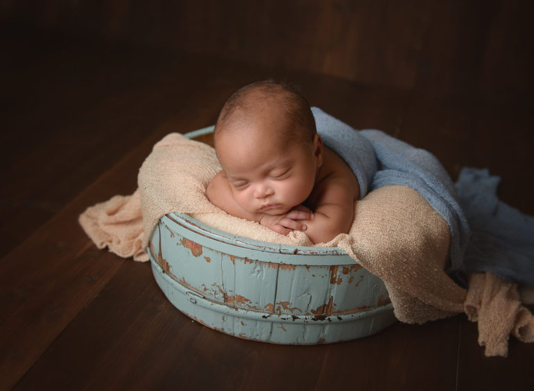 newborn photographer the colony tx