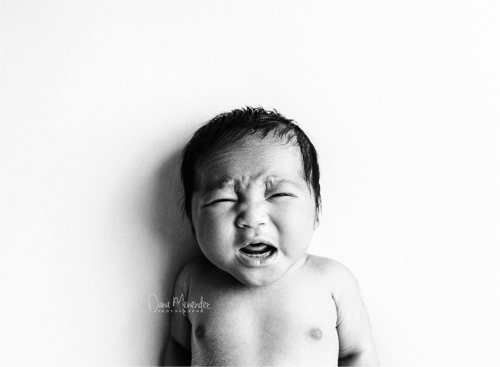 black and white newborn photos