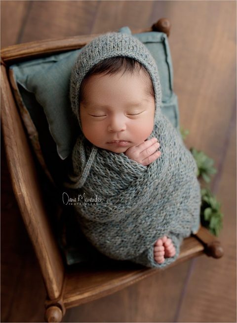 award winning Okotoks, AB newborn photographer