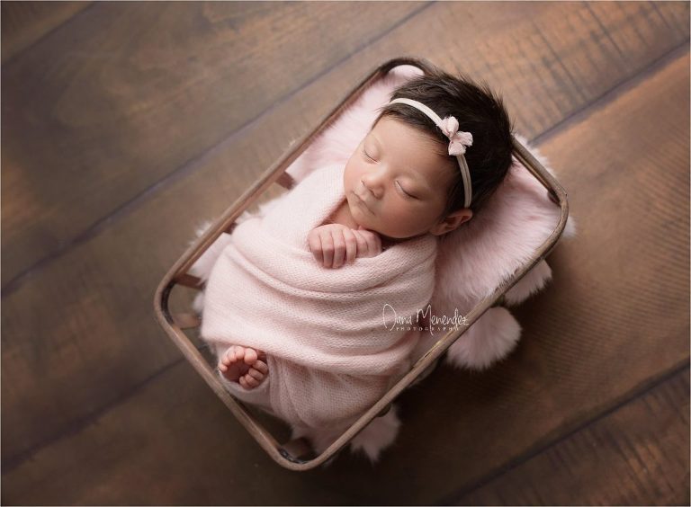 newborn photographer Okotoks, AB