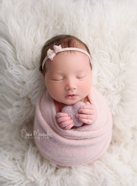 award winning okotoks newborn photographer