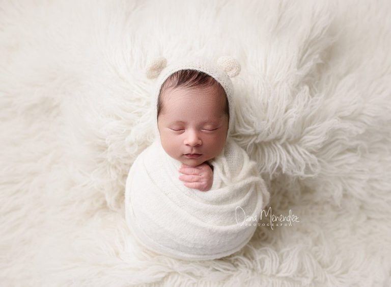 award winning Okotoks, AB newborn photographer