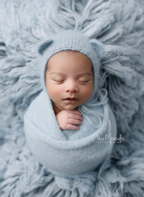 award winning Okotoks, AB newborn photographer