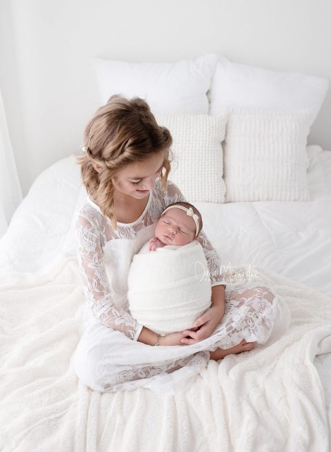 Okotoks, AB newborn photographer