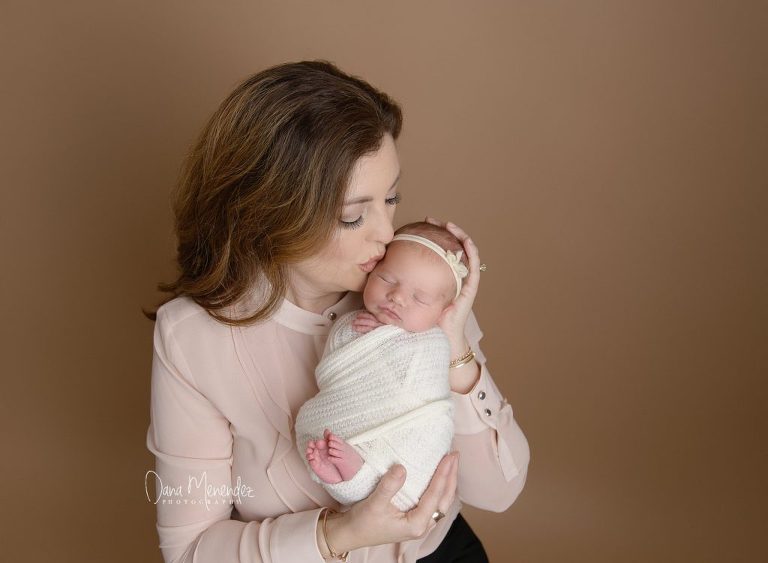 newborn photographer Okotoks, AB