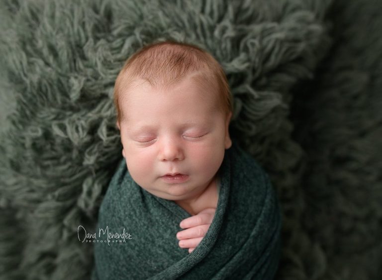 newborn photographer Okotoks, AB
