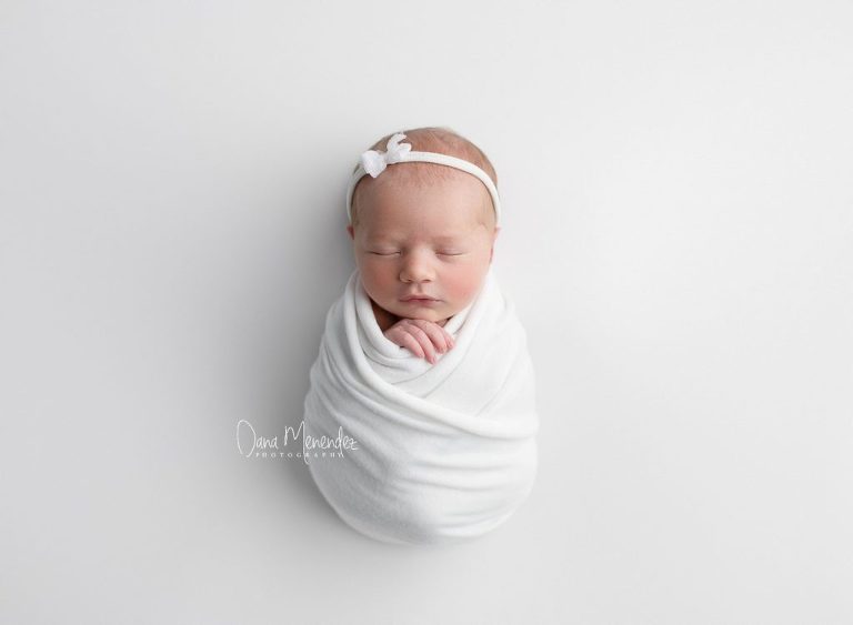newborn photographer near me