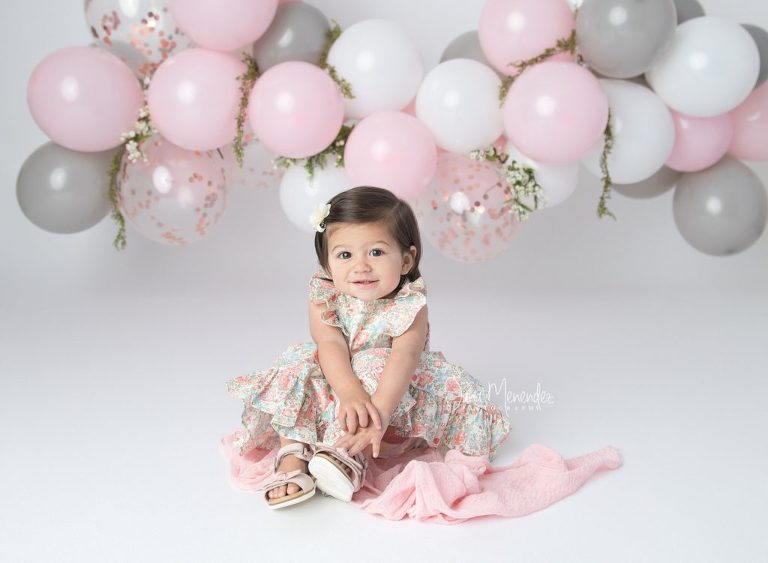 cake smash session Okotoks & Calgary