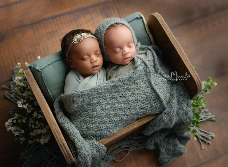 twin newborn photographer dallas