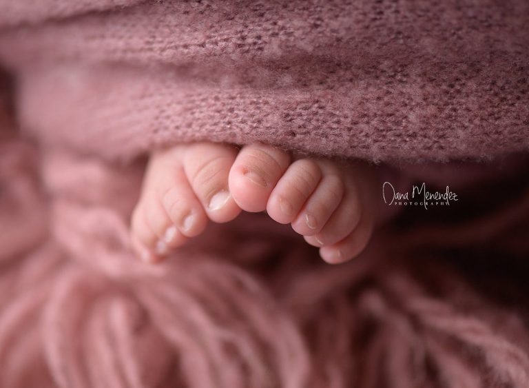 newborn photographer Okotoks, AB