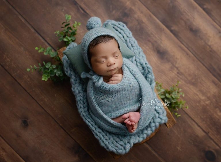 best newborn photographer Okotoks, AB