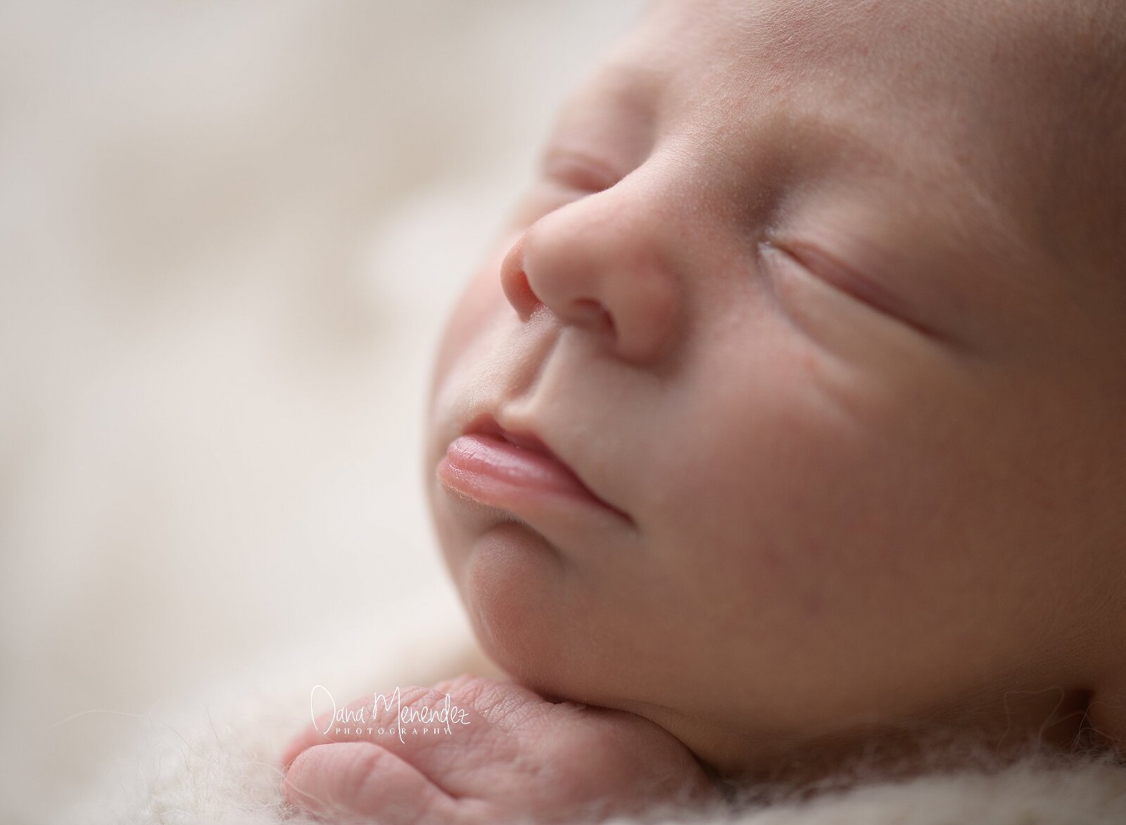 newborn photographer okotoks alberta
