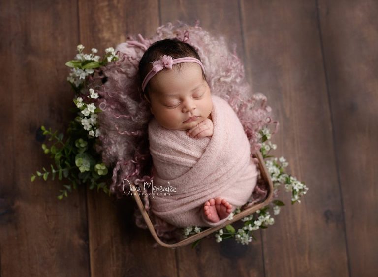 newborn photographers Okotoks, AB