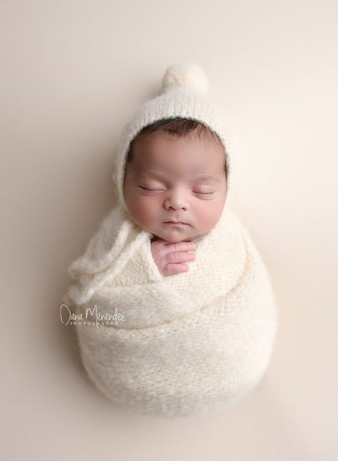 newborn photographer near me