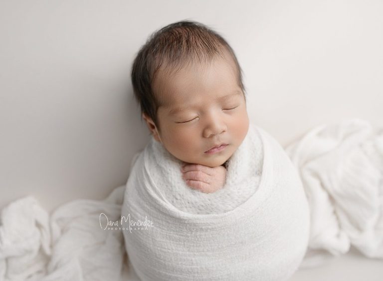 Okotoks, AB newborn photographers