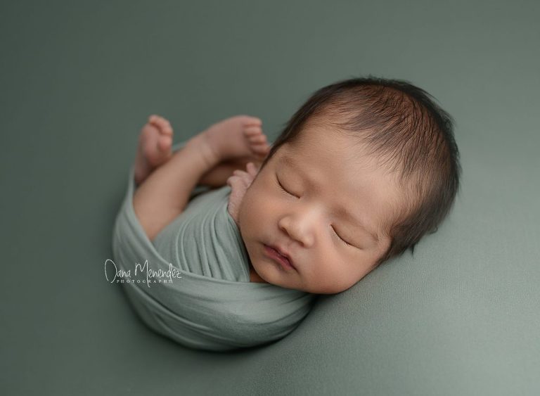 Okotoks, AB newborn photographer