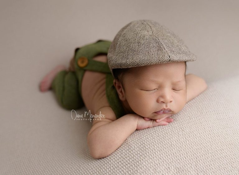 newborn photographer calgary