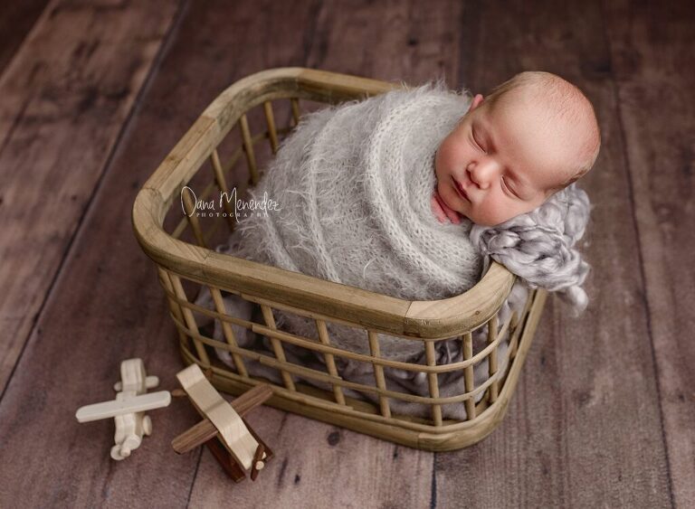 calgary newborn photographer