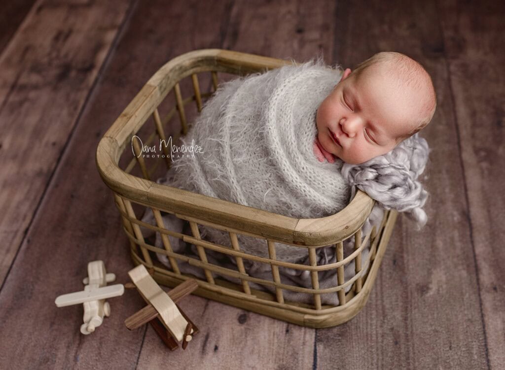 calgary newborn photographer